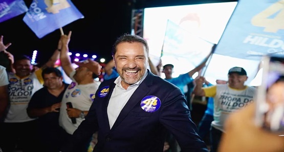 Hildon promete “empregos” aos adversários e encerra debate da SICTV sob aplausos
