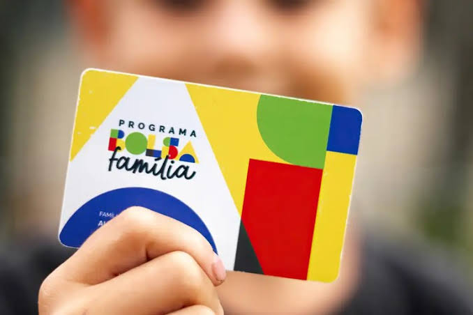 Beneficiários com NIS de final 5 recebem Bolsa Família de setembro
