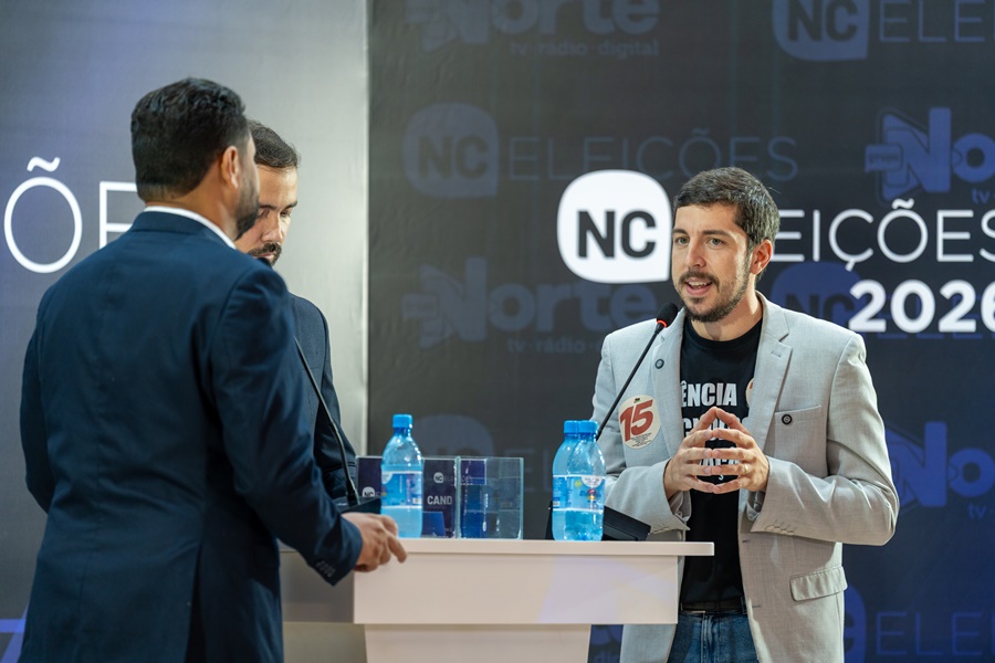 Pedro Abib enfrenta debate da TV Norte enquanto quatro candidatos viram as costas para Rondônia