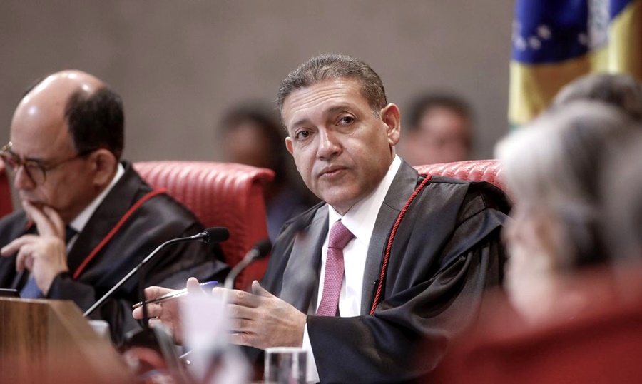 Presidente do TSE reclama de interferência em decisões da Corte
