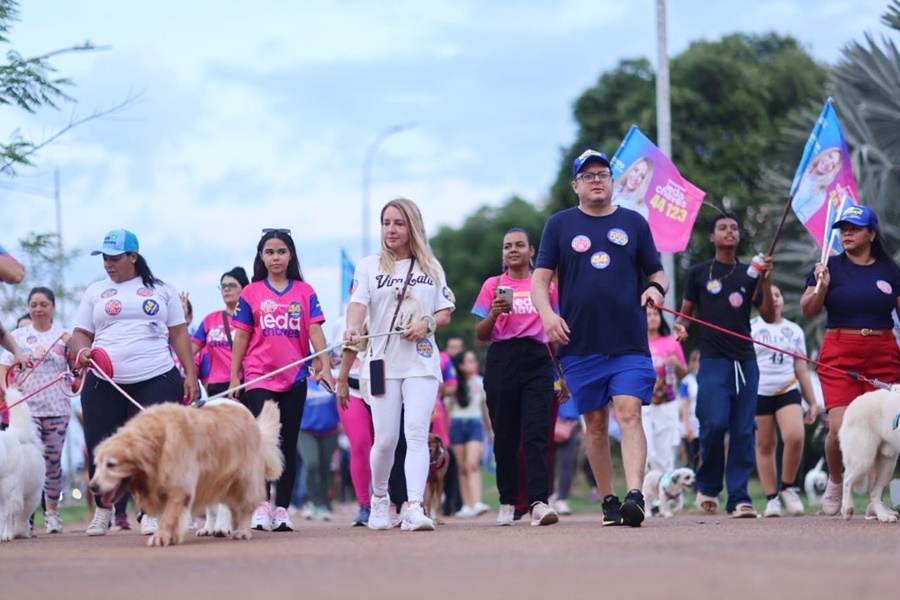 Ieda Chaves encerra campanha com Caminhada PET e reforça compromisso com a causa animal