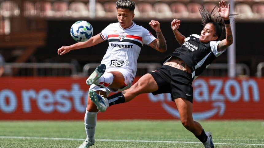 São Paulo e Corinthians duelam pelo título do Brasileirão Feminino
