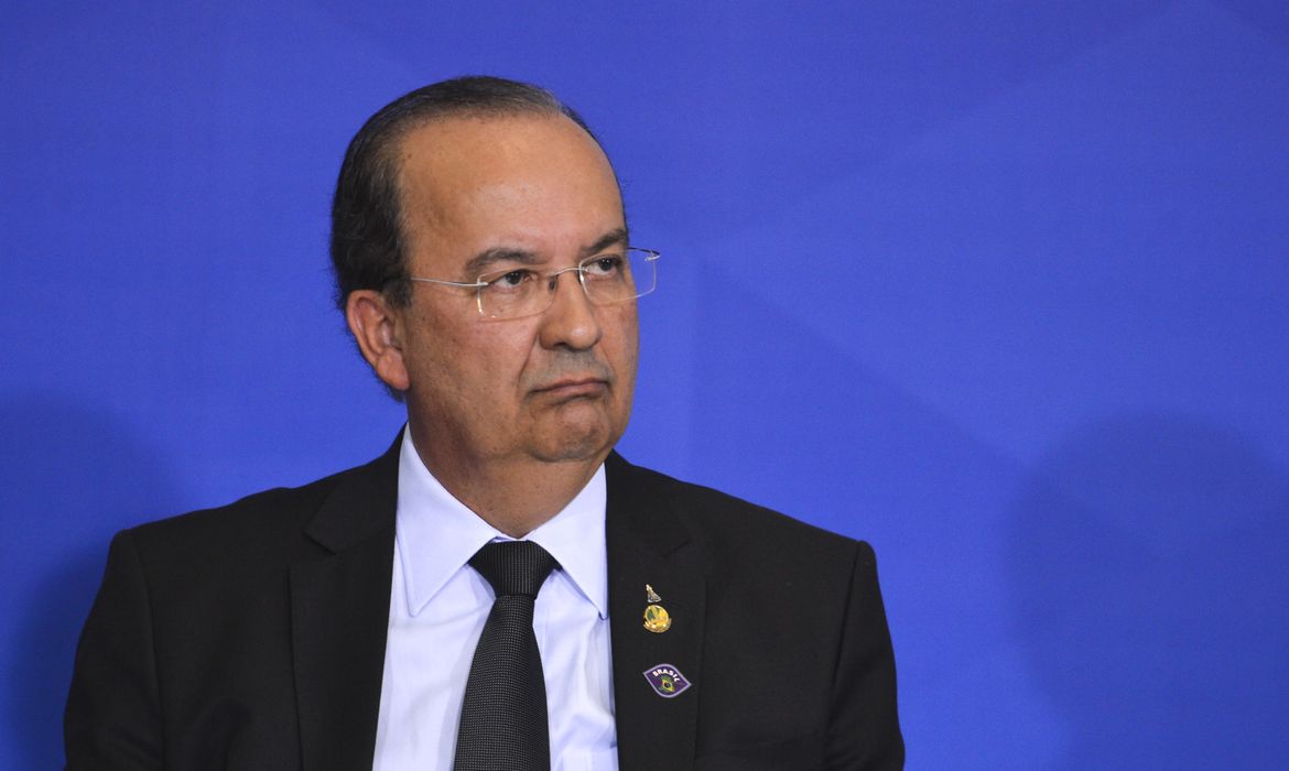 Jorginho Mello é reeleito governador do estado de Santa Catarina em Primeiro turno
