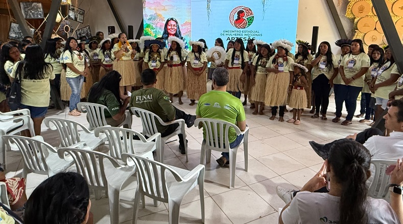 Encontro reúne mulheres artesãs indígenas e impulsiona o fortalecimento cultural em Rondônia