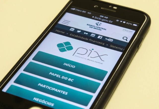 Pix poderá ser utilizado em conta-salário em 2027