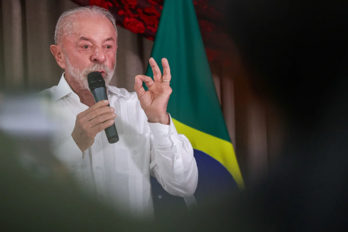 Após 1º turno, Lula diz que carregou “nas costas” a “promiscuidade” no Supremo