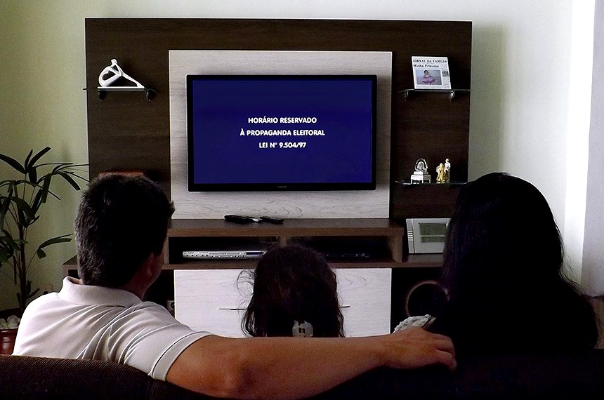 Eleições: propaganda gratuita no rádio e na TV volta nesta sexta