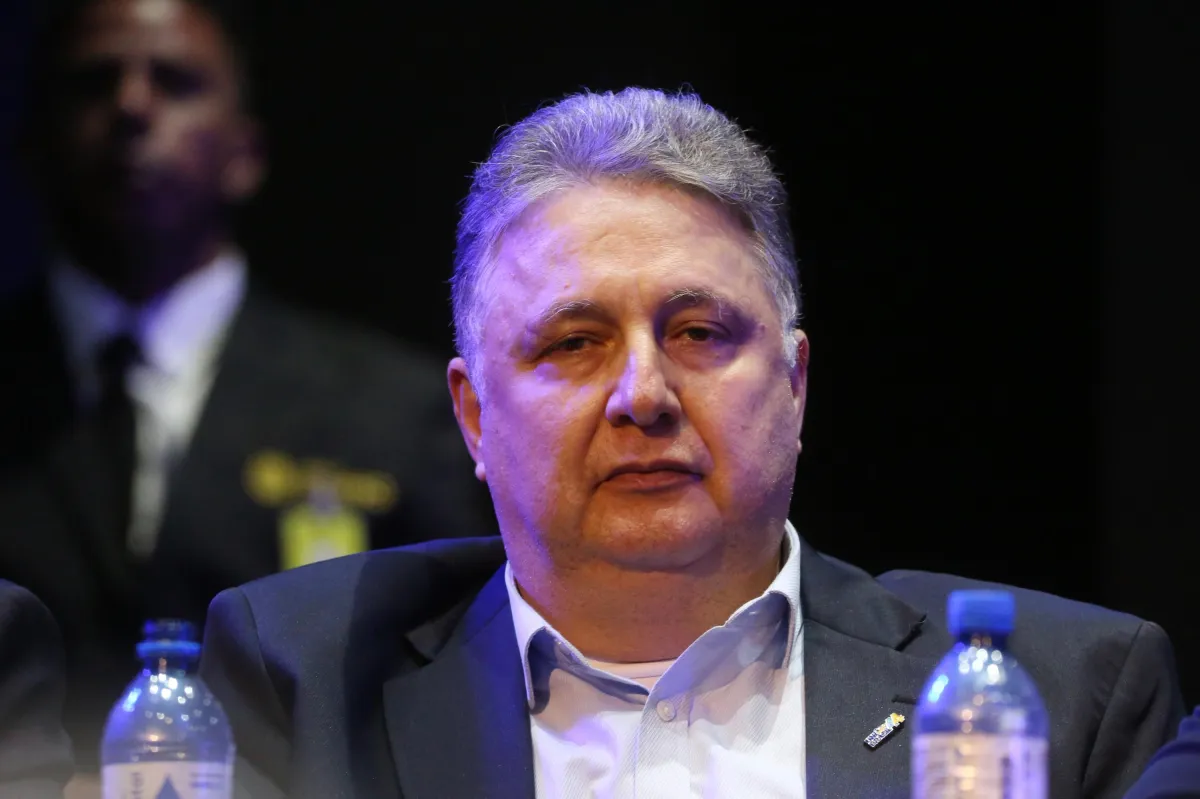 TSE tem maioria para anular votos de Garotinho e eleger Douglas Ruas em 1º turno
