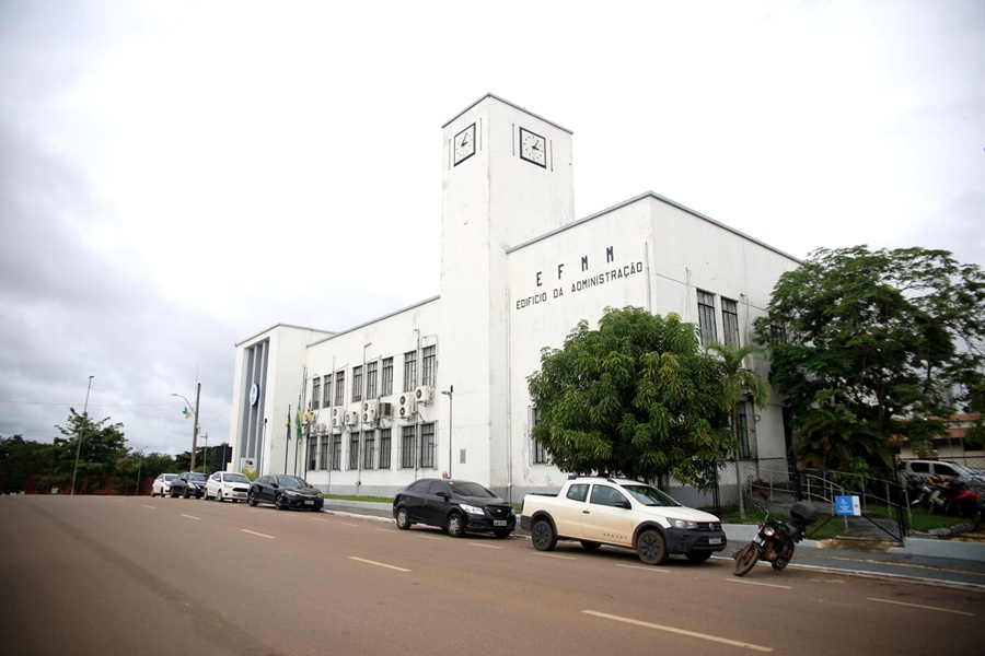 Prefeitura de Porto Velho retifica editais dos concursos da Educação e da Saúde
