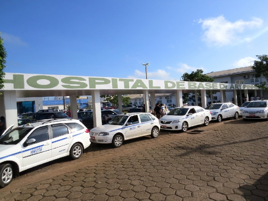 TCE dá prazo de 10 dias para Sesau resolver falha em laser e garantir cirurgias no HB