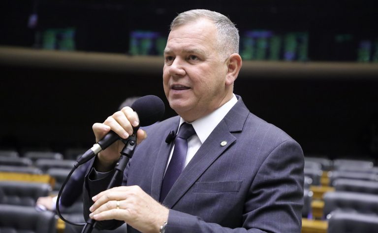 Marcos Rogério escolhe Lúcio Mosquini para comandar transição de Governo
