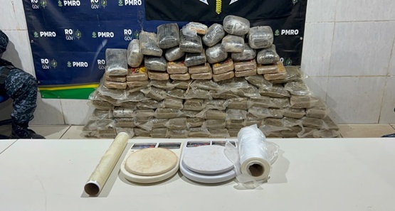 PM encontra mais de 100 kg de drogas em imóvel abandonado em Porto Velho