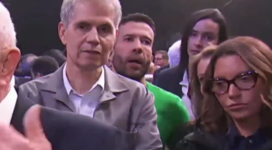 André Janones é internado na UTI após arritmia cardíaca depois do debate da Band
