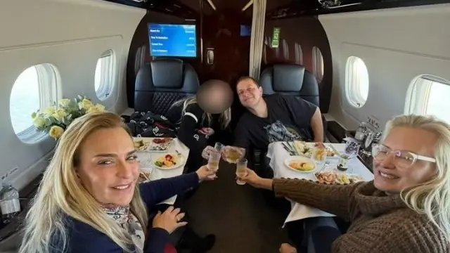 Fotos inéditas mostram viagem de Lulinha e lobista em jatinho de 20 milhões de dólares