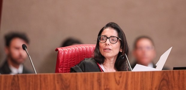 TSE mantém remoção de publicação que associa Flávio Bolsonaro à operação da PF
