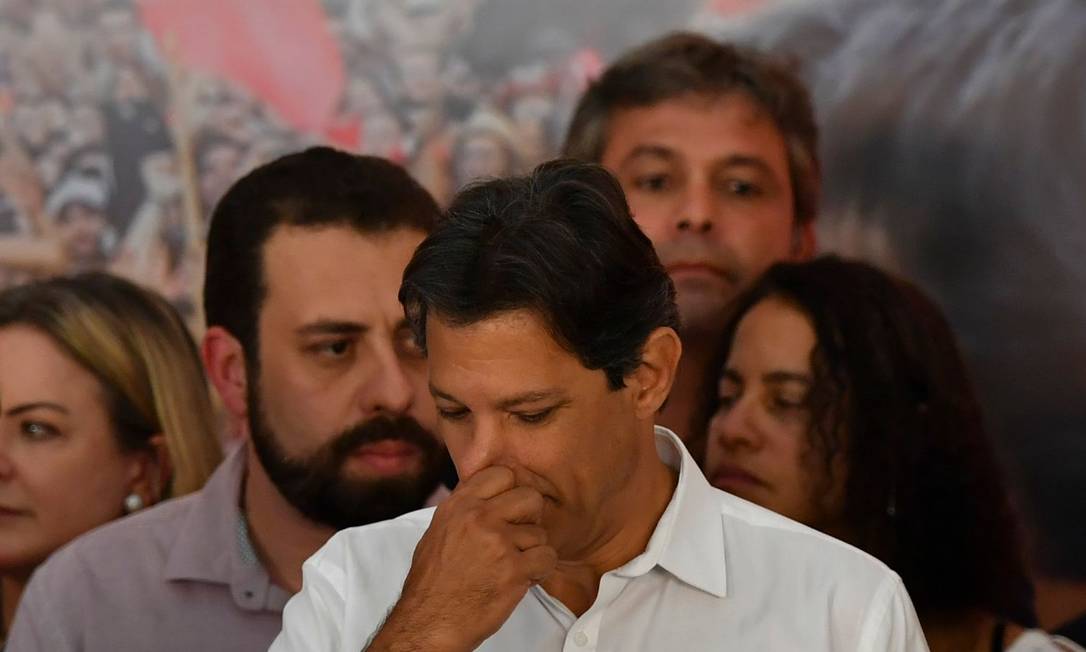 Pesquisa interna do PT aponta vitória de Flávio e clima nos bastidores já é de derrota