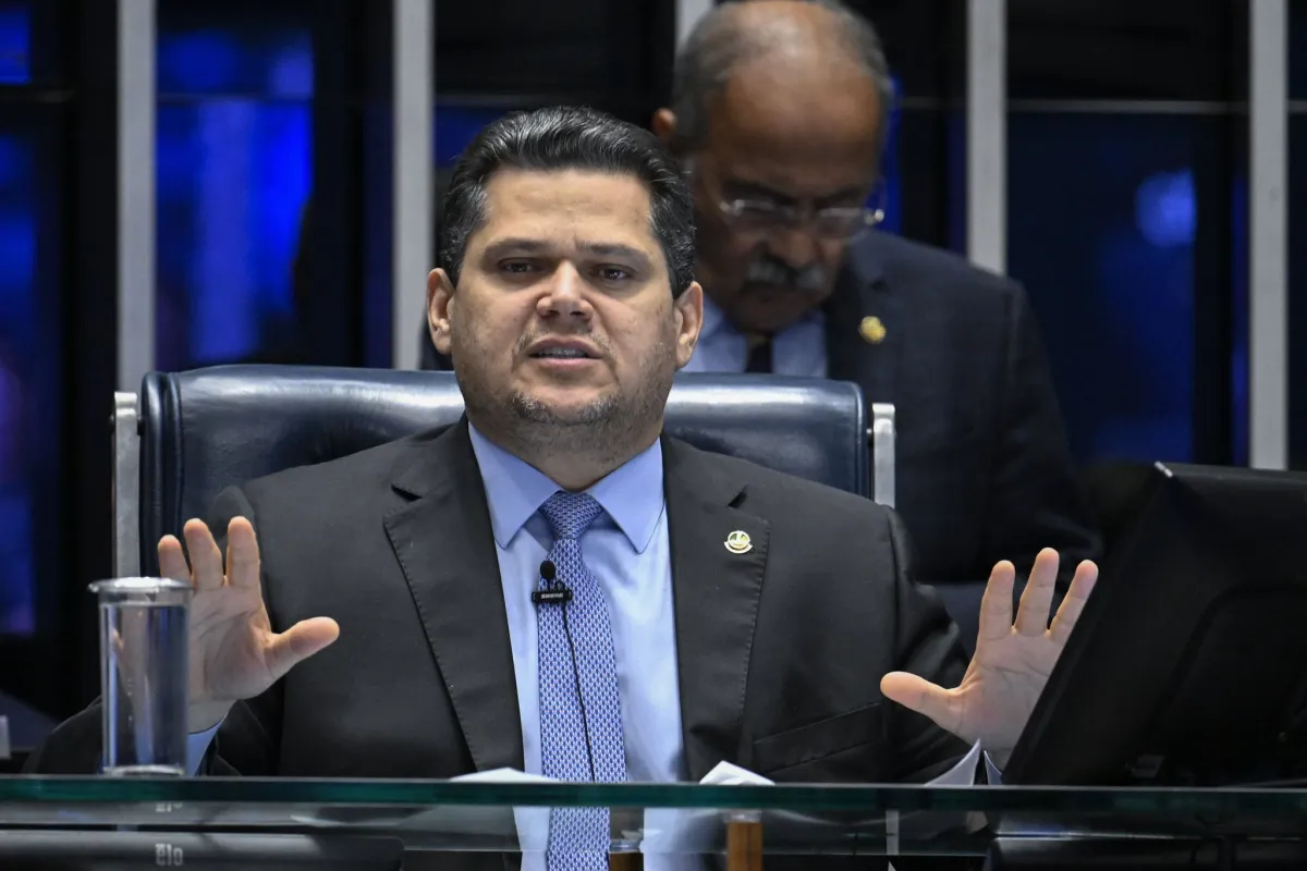 Alcolumbre diz ter maioria para se reeleger e rejeita impeachment de Alexandre de Moraes
