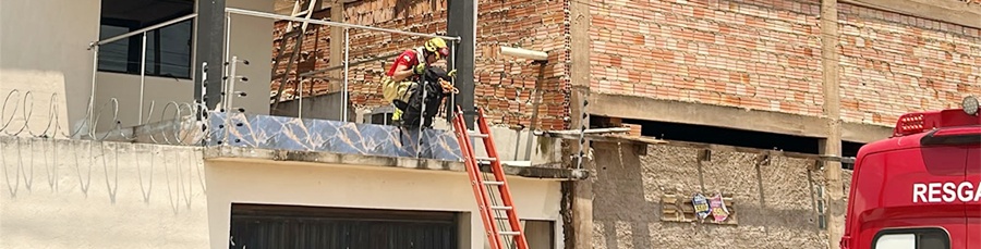Trabalhador sofre choque elétrico em obra e é socorrido em estado grave em PVH