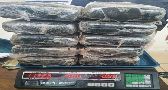 PRF apreende mais de 10 kg de maconha na BR-364 em Porto Velho