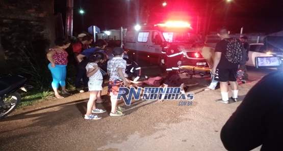 Casal em motocicleta sofre acidente e homem fica com osso da perna estilhaçado 