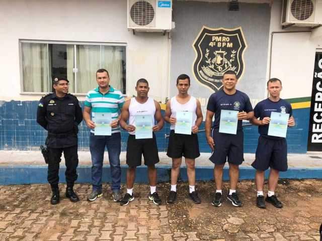 Policiais militares são homenageados por dedicação à manutenção de Batalhão