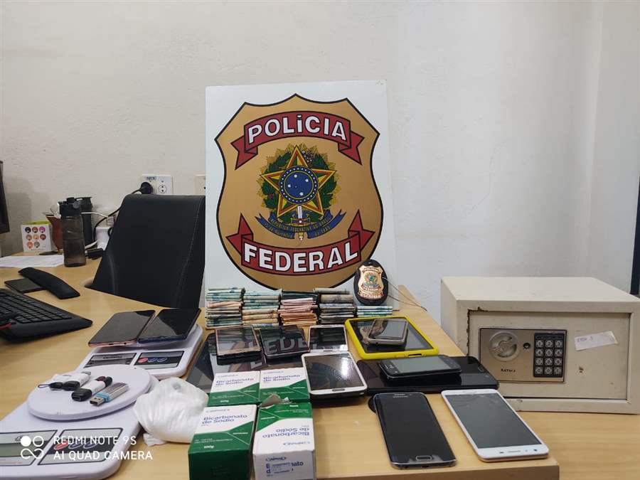 Operação da PF desarticula facção criminosa que atua no tráfico internacional de drogas