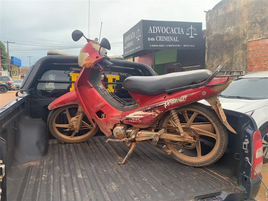 Polícia Rodoviária Federal recupera motocicleta roubada em Porto Velho
