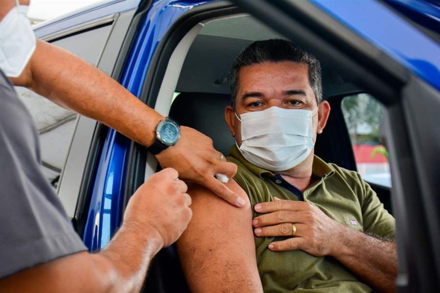 Manaus já vacina faixa de 35 a 39 anos com doenças preexistentes