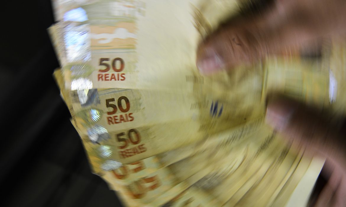 Última parcela de agosto do Auxílio Brasil é paga nesta segunda-feira, 22 