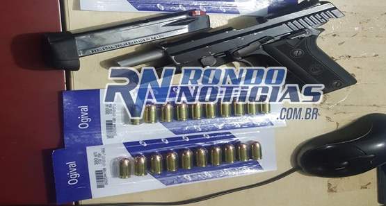 Polícia intercepta homem com pistola e munições quando ia matar rival