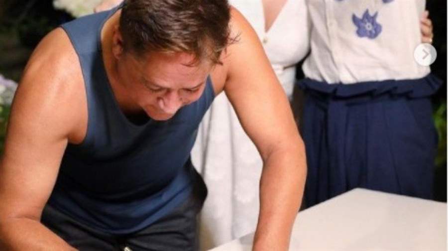 Leonardo vai de regata e bermuda em casamento de Zé Felipe