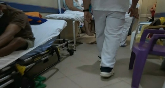 Profissionais suspendem plantão e pacientes ficam sem atendimento 