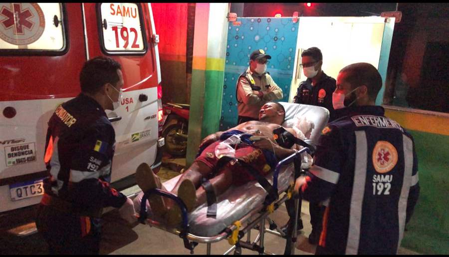 Garimpeiro leva facada da esposa em draga no Rio Madeira, em Porto Velho