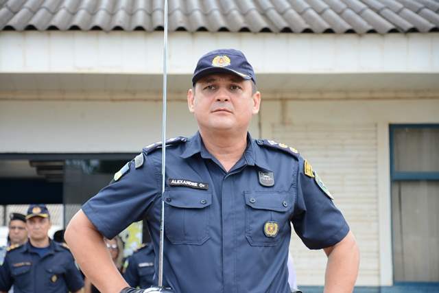 Coronel da PM recebe voz de prisão por suposto abuso de autoridade 