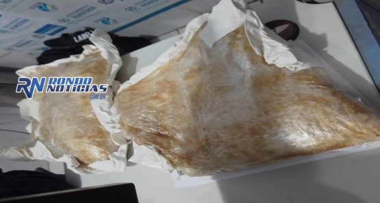 PRF apreende adolescente com droga enrolada no corpo na BR-364