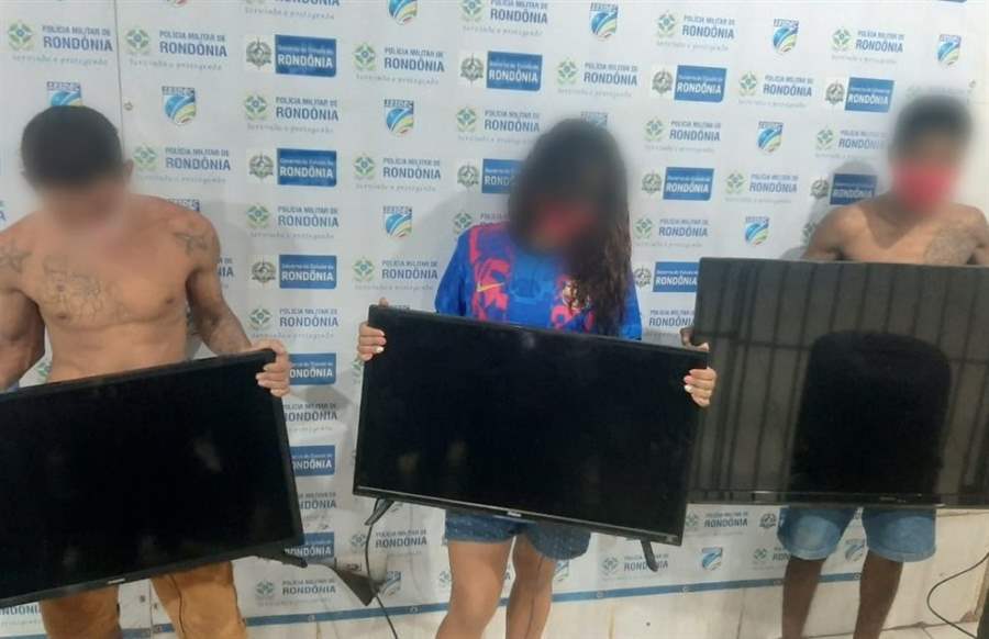 Criminosos tocam terror e assaltam vendedora de bolo na capital