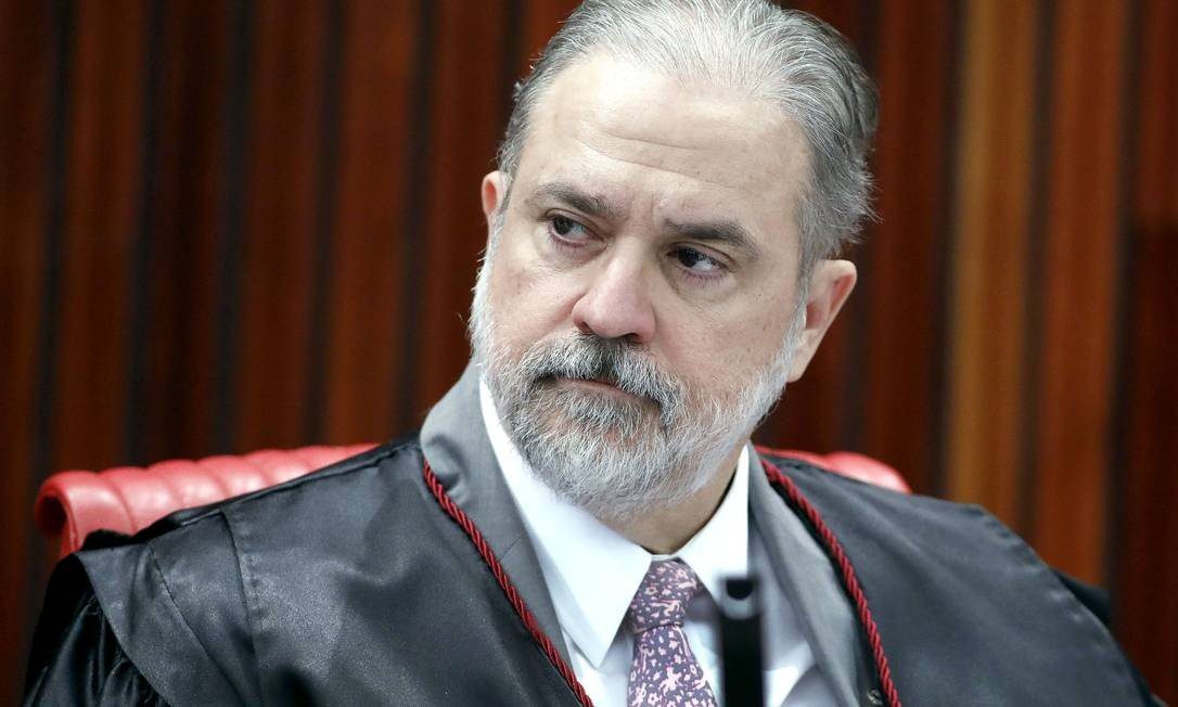 Aras vai ao STF para barrar resolução que deu superpoderes ao TSE em "censura prévia"