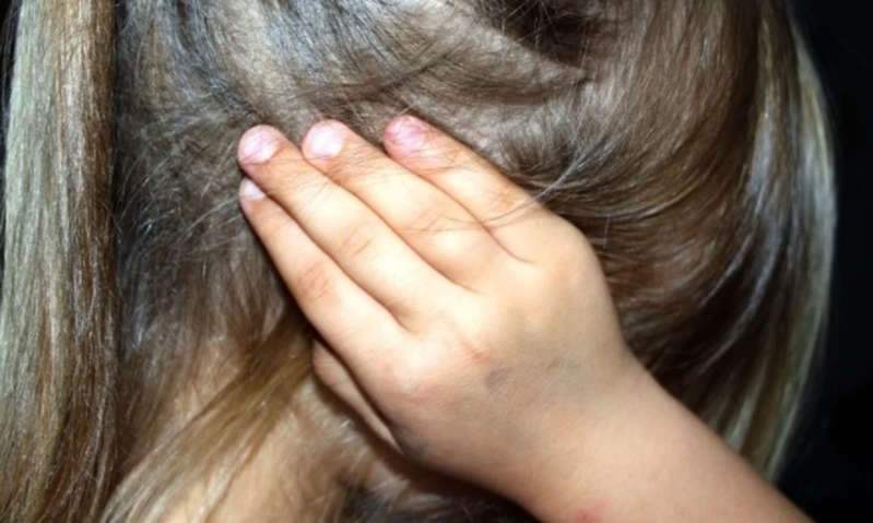 Homem suspeito de estuprar enteadas por quase 10 anos é preso