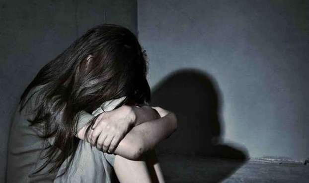 Pai é preso suspeito de estuprar a própria filha de 13 anos em casa