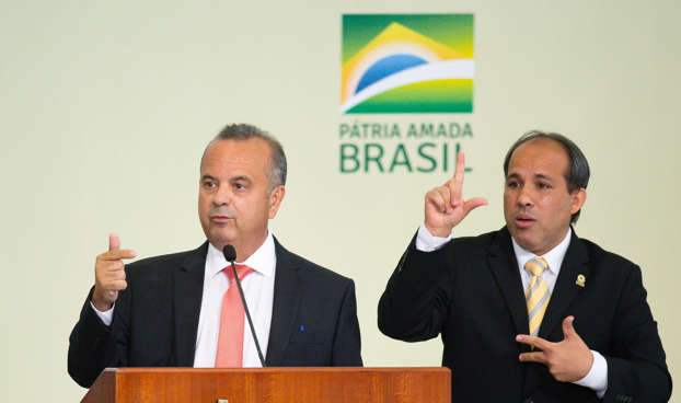 Ministro do desenvolvimento Rogério Marinho passa por cirurgia de emergência na Bahia