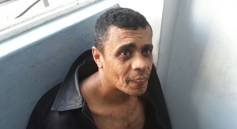
Adélio Bispo, que esfaqueou Bolsonaro, passa por perícia e pode ser solto