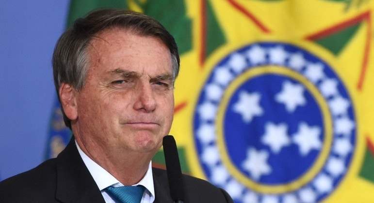 Bolsonaro volta a defender Mendonça para vaga no Supremo: 'Competente, capaz e inteligente'
