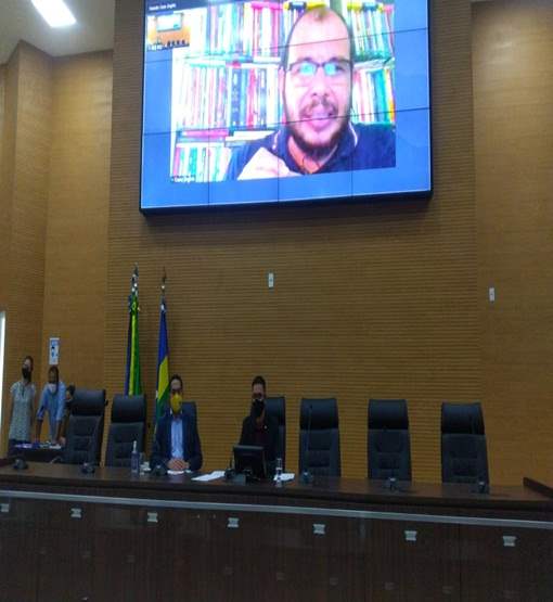 Deputado Anderson quer cortar  20% nos salários dos chefes de poderes e 1º escalão 