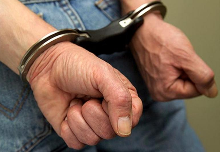 Com dois mandados de prisão, 'Bugão' é preso armado na Capital