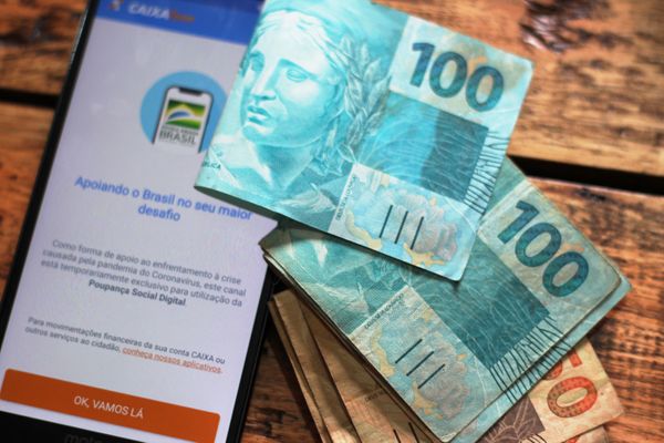 Trabalhadores nascidos em janeiro já podem sacar até R$ 1 mil no FGTS; confira como