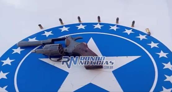 Adolescente de 17 anos é apreendido com arma durante abordagem 