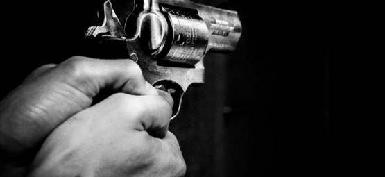 Bandidos invadem frigorífico de Rolim de Moura e rendem vigia