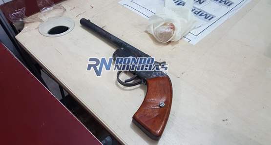 Adolescentes são detidos com arma caseira e cocaína no bairro Lagoa
