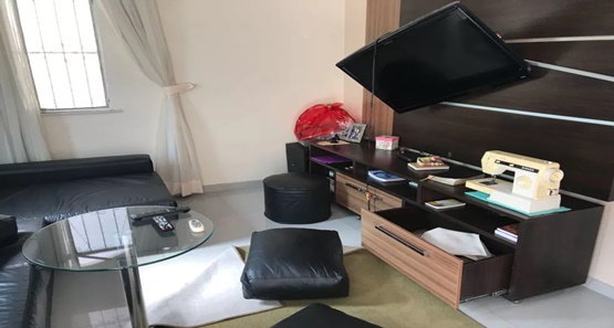 Homem chega em casa drogado quebra objetos e tenta matar a mulher