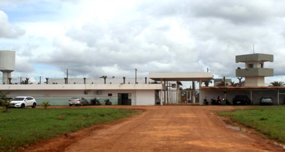 Policial penal encontra detento morto na cela com lençol enrolado no pescoço